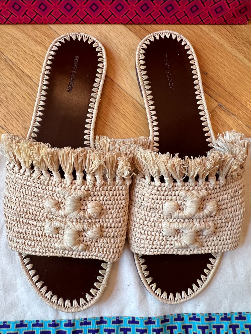 Tory Burch Natural Eleanor Raffia Slide Sandals - Picture 5 of 13
